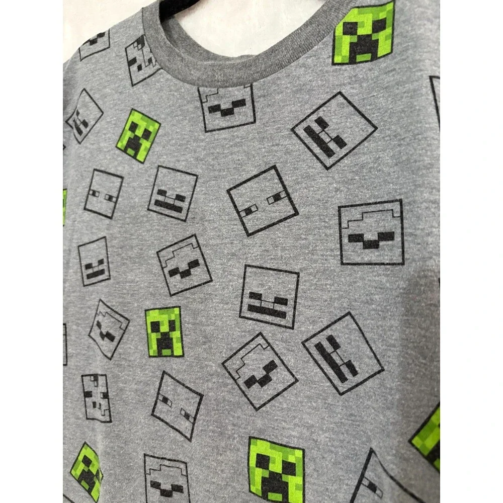 Youth Boy's Old Navy Minecraft T-shirt - Size Large (10/12)